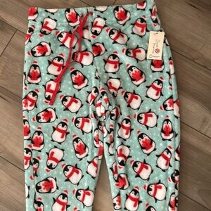 NWT Soft Pajama Pants Loungewear Penguin w/Presents Blue Snowy Winter Background